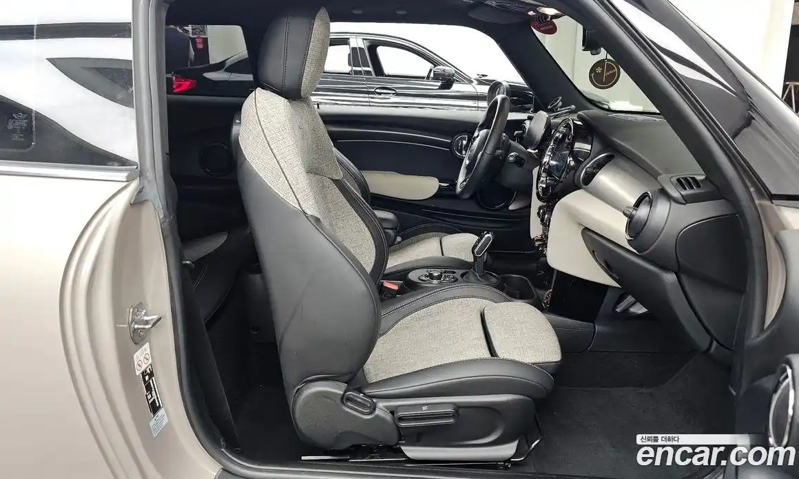 Mini Cooper 2022 автомат (гидро), фото 17