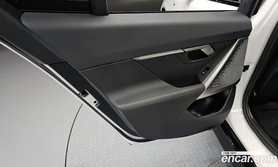 BMW 5 серия 2025 2.0 автомат (гидро), фото 15