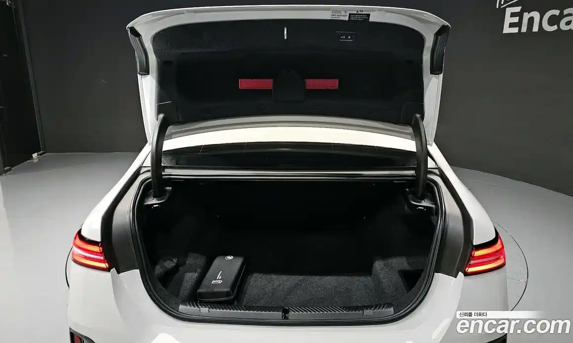 BMW 5 серия 2025 2.0 автомат (гидро), фото 25