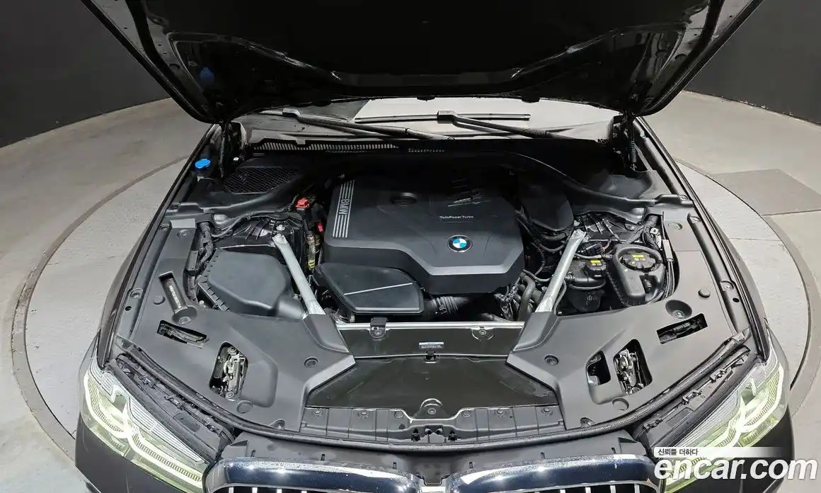 BMW 5 серия 2022 2.0 автомат (гидро), фото 6