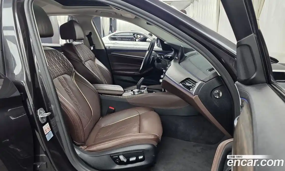 BMW 5 серия 2019 2.0 автомат (гидро), фото 17