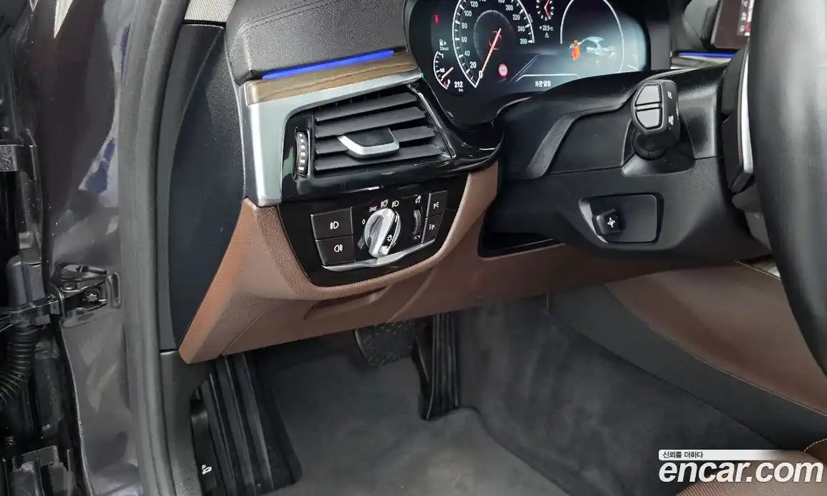 BMW 5 серия 2019 2.0 автомат (гидро), фото 28