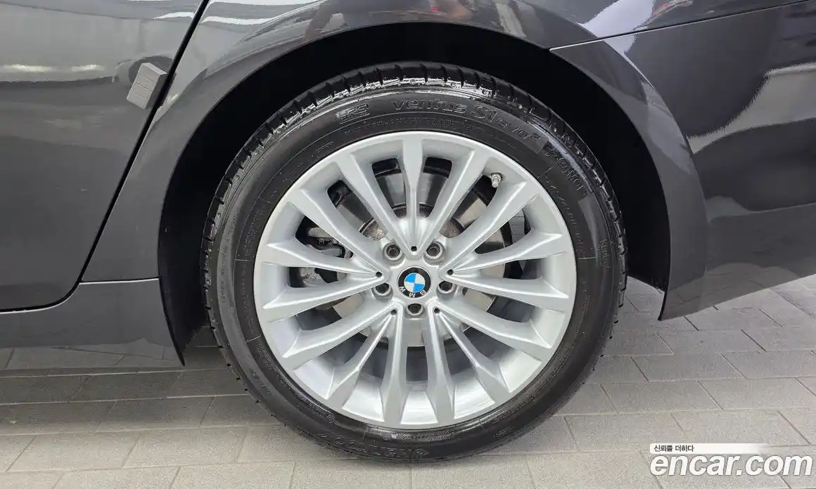 BMW 5 серия 2019 2.0 автомат (гидро), фото 7