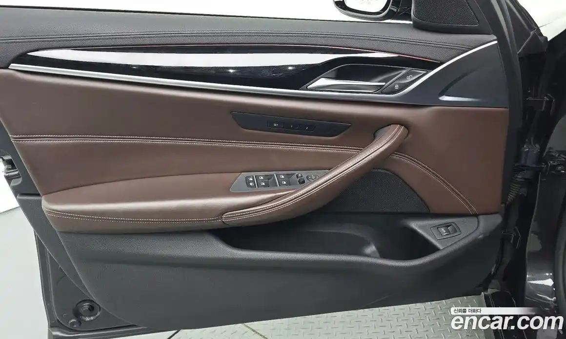 BMW 5 серия 2019 2.0 автомат (гидро), фото 14