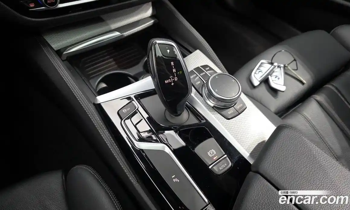 BMW 5 серия 2017 2.0 автомат (гидро), фото 9