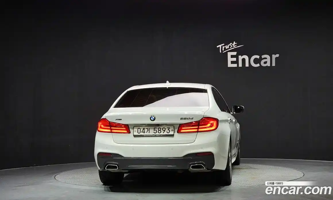 BMW 5 серия 2017 2.0 автомат (гидро), фото 4