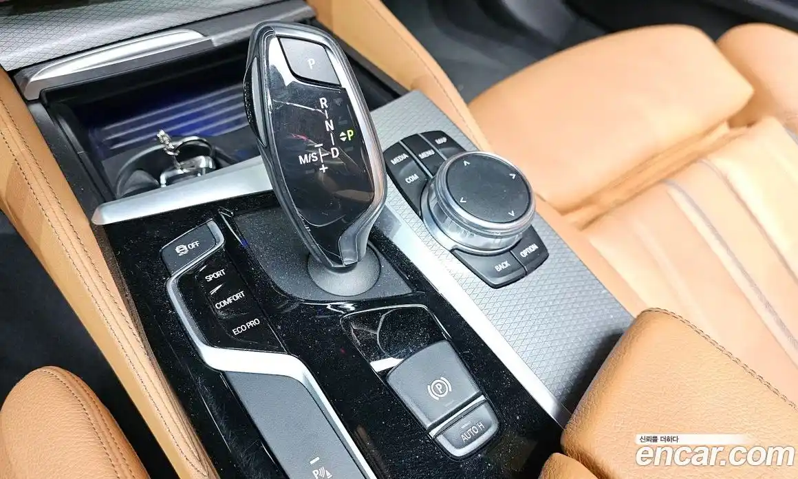 BMW 5 серия 2017 2.0 автомат (гидро), фото 9