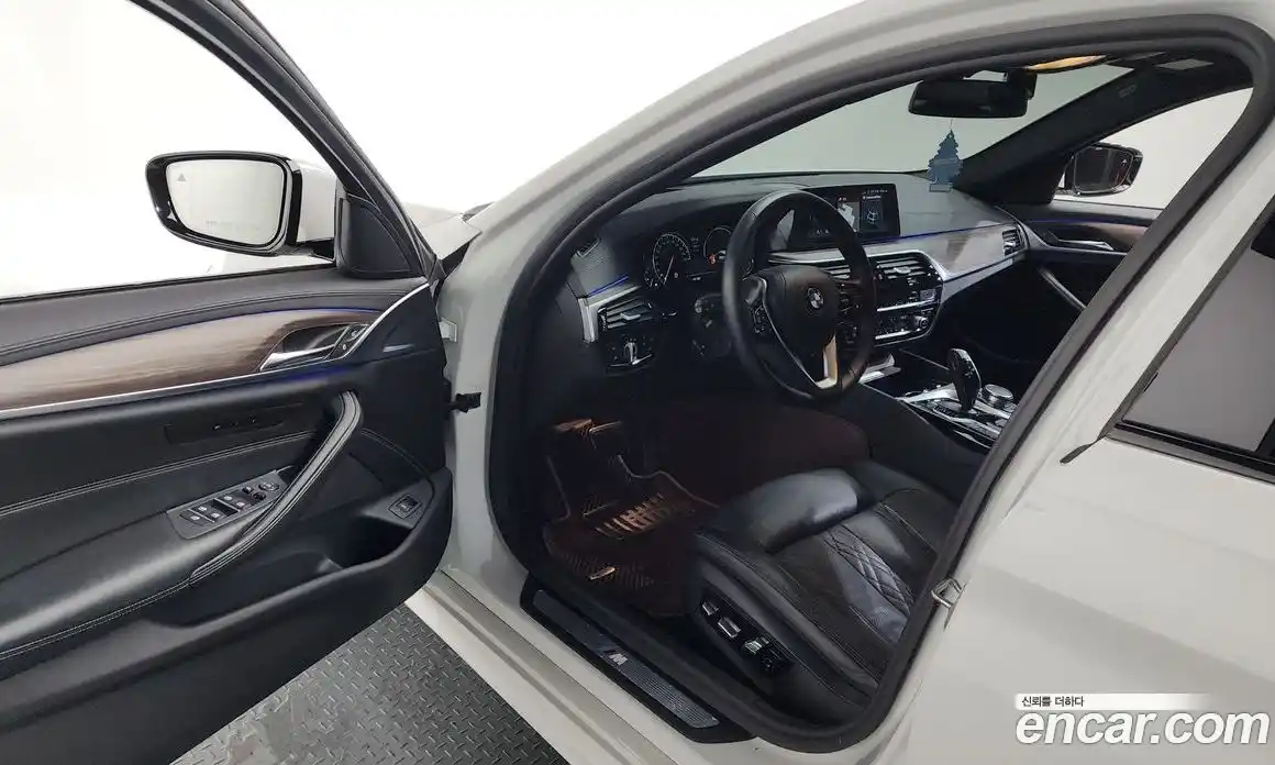 BMW 5 серия 2017 2.0 автомат (гидро), фото 12