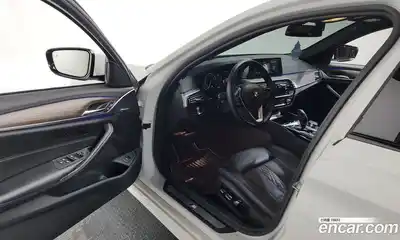 BMW 5 серия 2017 2.0 автомат (гидро), миниатюра 12
