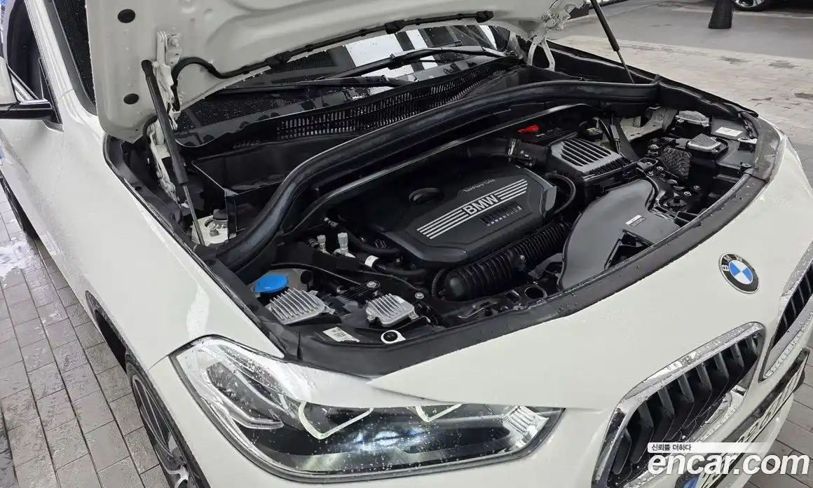 BMW X2 2022 2.0 автомат (гидро), фото 6