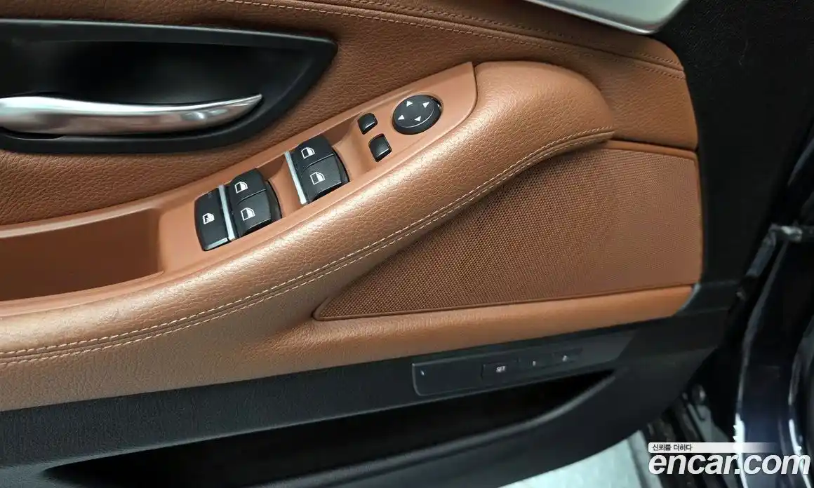 BMW 5 серия 2016 2.0 автомат (гидро), фото 15