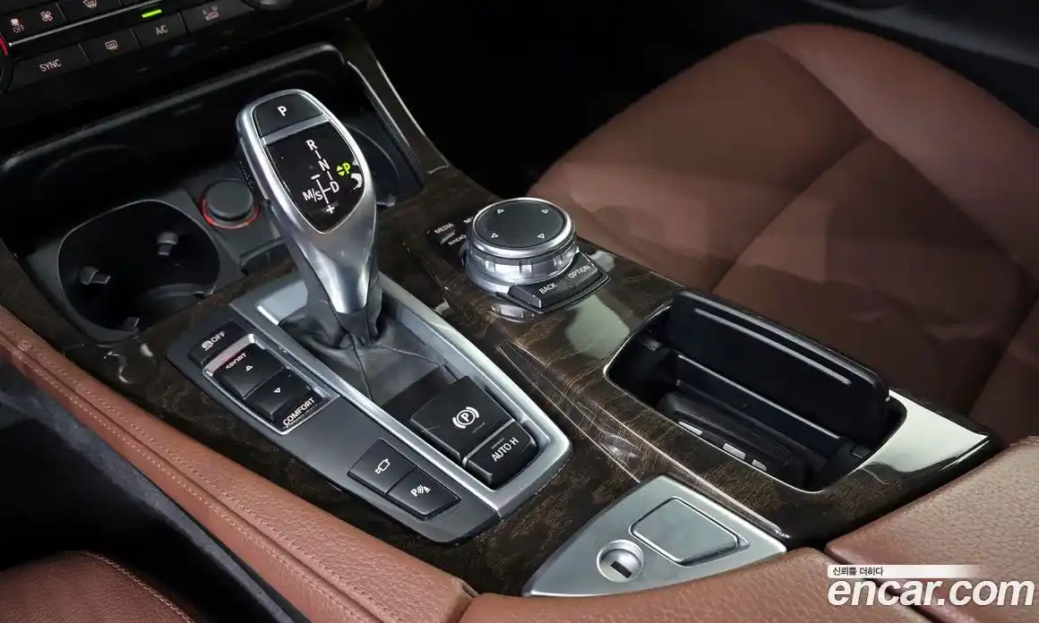 BMW 5 серия 2016 2.0 автомат (гидро), фото 9