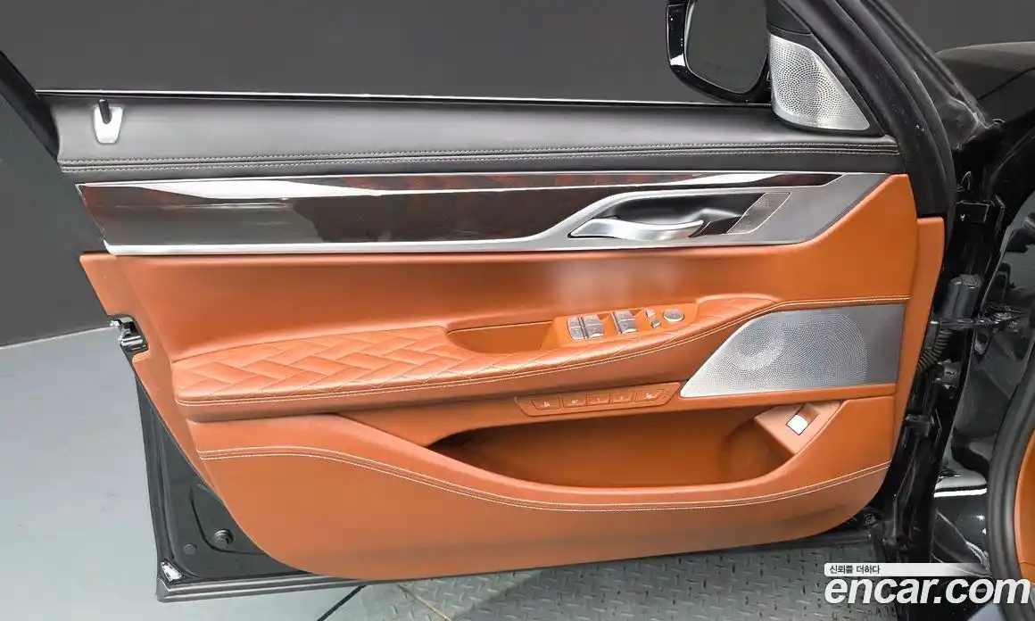 BMW 7 серия 2020 6.6 автомат (гидро), фото 14