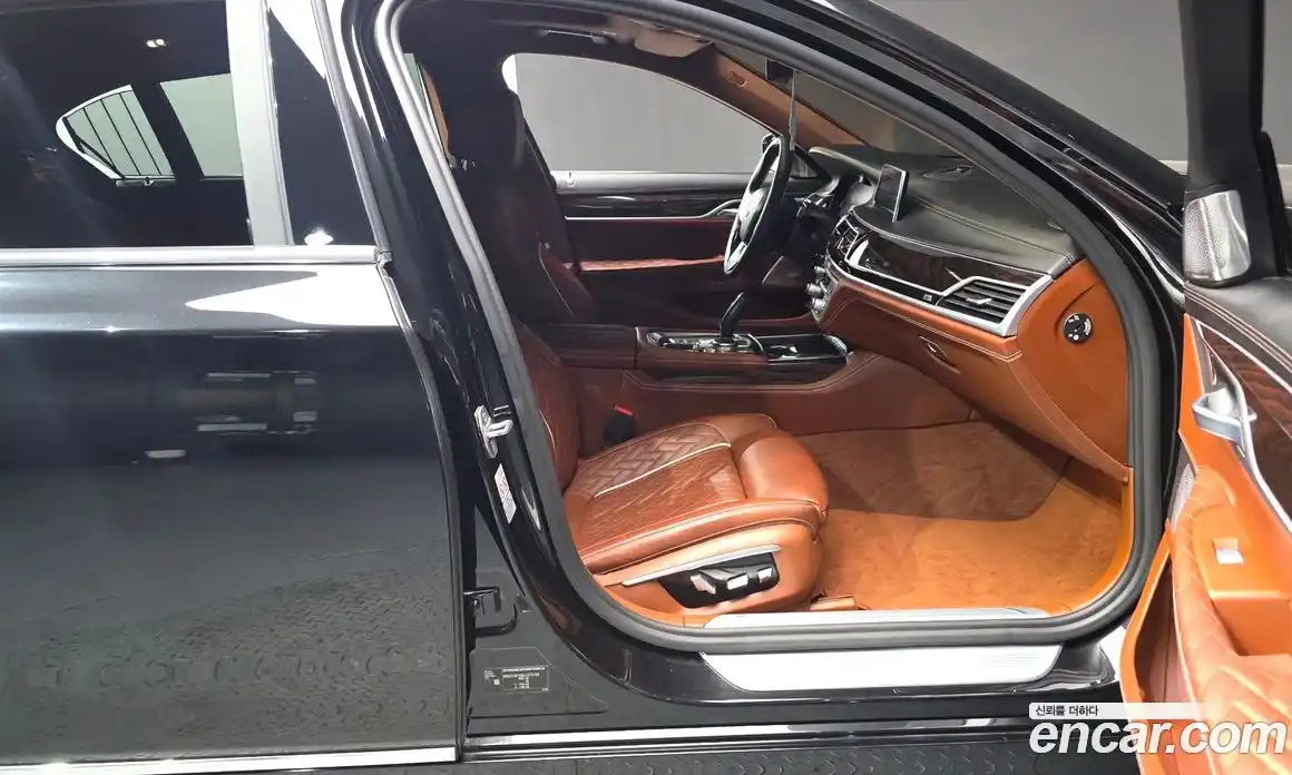 BMW 7 серия 2020 6.6 автомат (гидро), фото 16