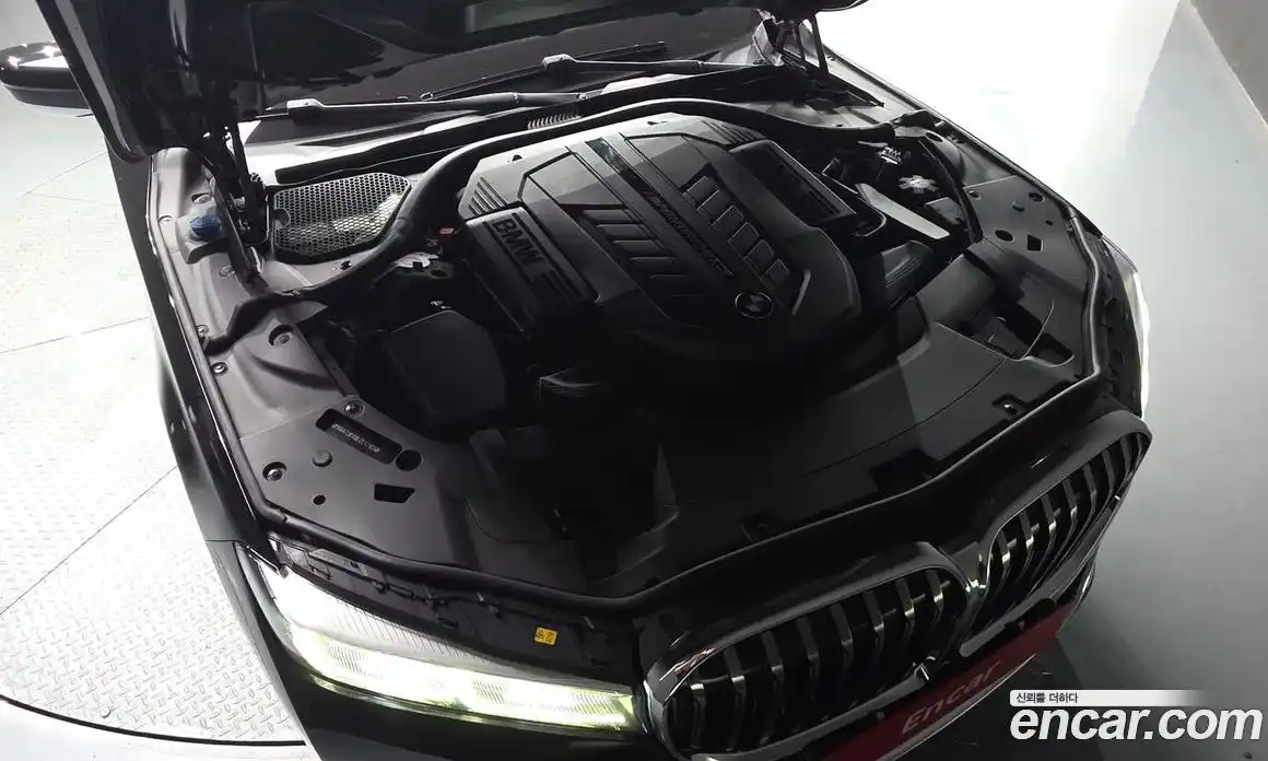 BMW 7 серия 2020 6.6 автомат (гидро), фото 6