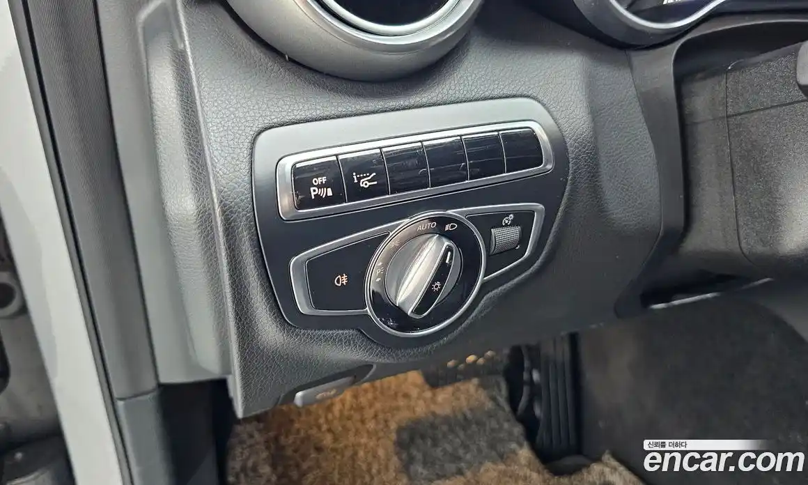 Mercedes-Benz C-Class 2016 2.1 гидро, фото 18 Mercedes-Benz C-Class 2016 2.1 гидро, фото 18