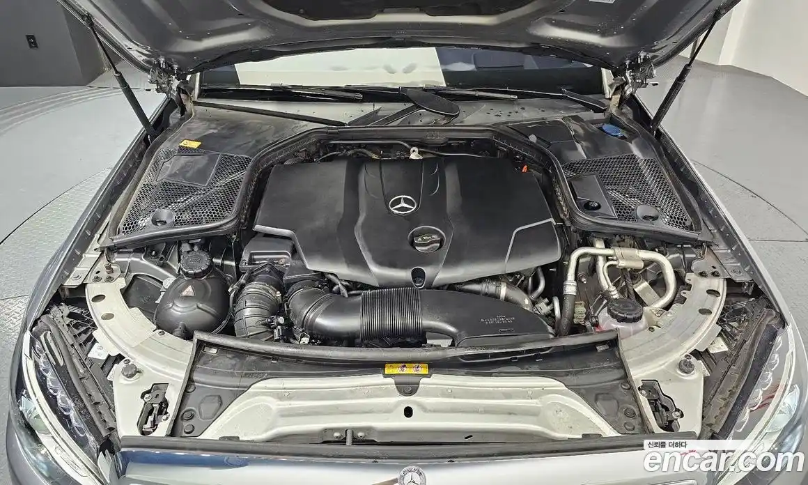 Mercedes-Benz C-Class 2016 2.1 гидро, фото 6 Mercedes-Benz C-Class 2016 2.1 гидро, фото 6