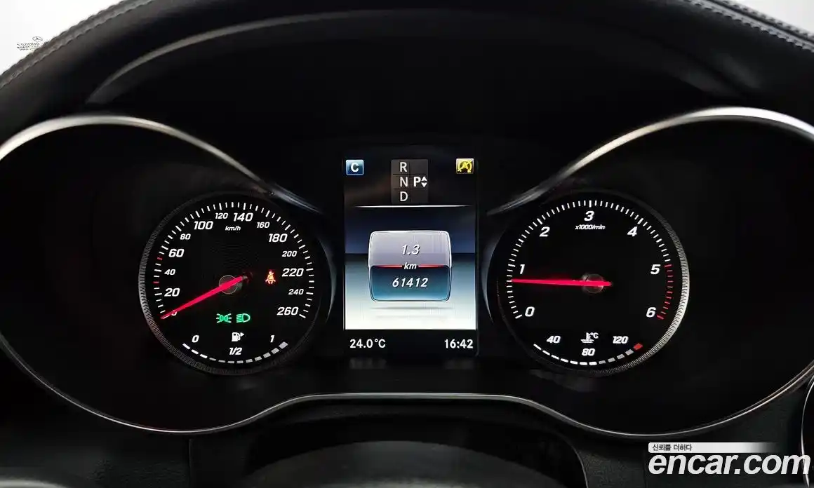 Mercedes-Benz C-Class 2016 2.1 гидро, фото 8 Mercedes-Benz C-Class 2016 2.1 гидро, фото 8