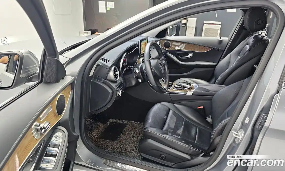 Mercedes-Benz C-Class 2016 2.1 гидро, фото 10 Mercedes-Benz C-Class 2016 2.1 гидро, фото 10