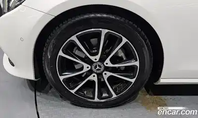 Mercedes-Benz E-Class 2020 2.0 автомат (гидро), миниатюра 5