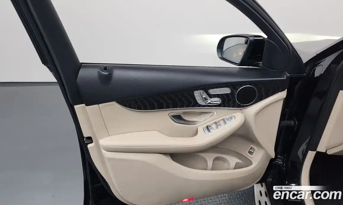 Mercedes-Benz GLC-Class 2019 2.0 гидро, фото 14 Mercedes-Benz GLC-Class 2019 2.0 гидро, фото 14