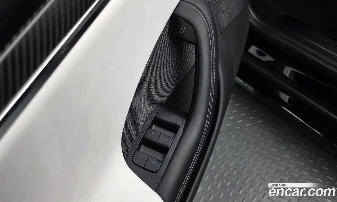 Tesla Model S 2023 0.3 гидро, фото 17