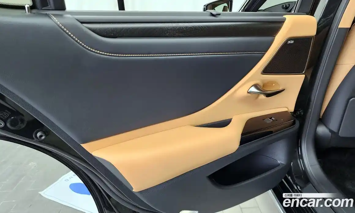 Lexus ES 2025 2.5 гидро, фото 15