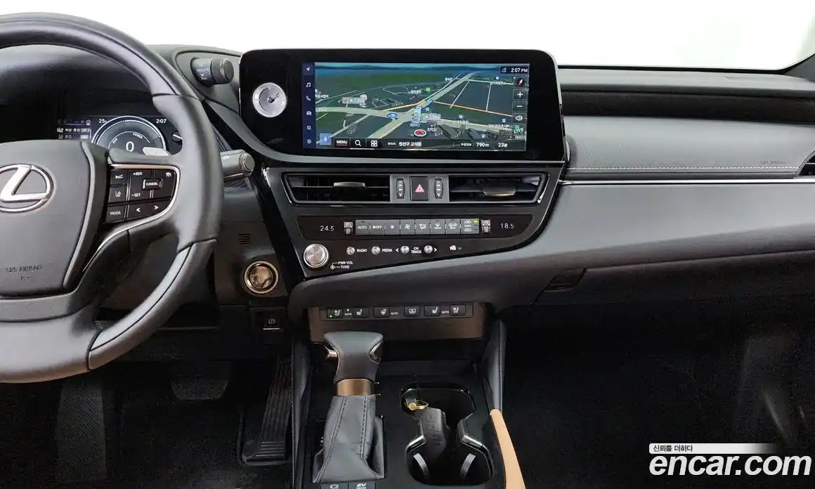 Lexus ES 2025 2.5 гидро, фото 20