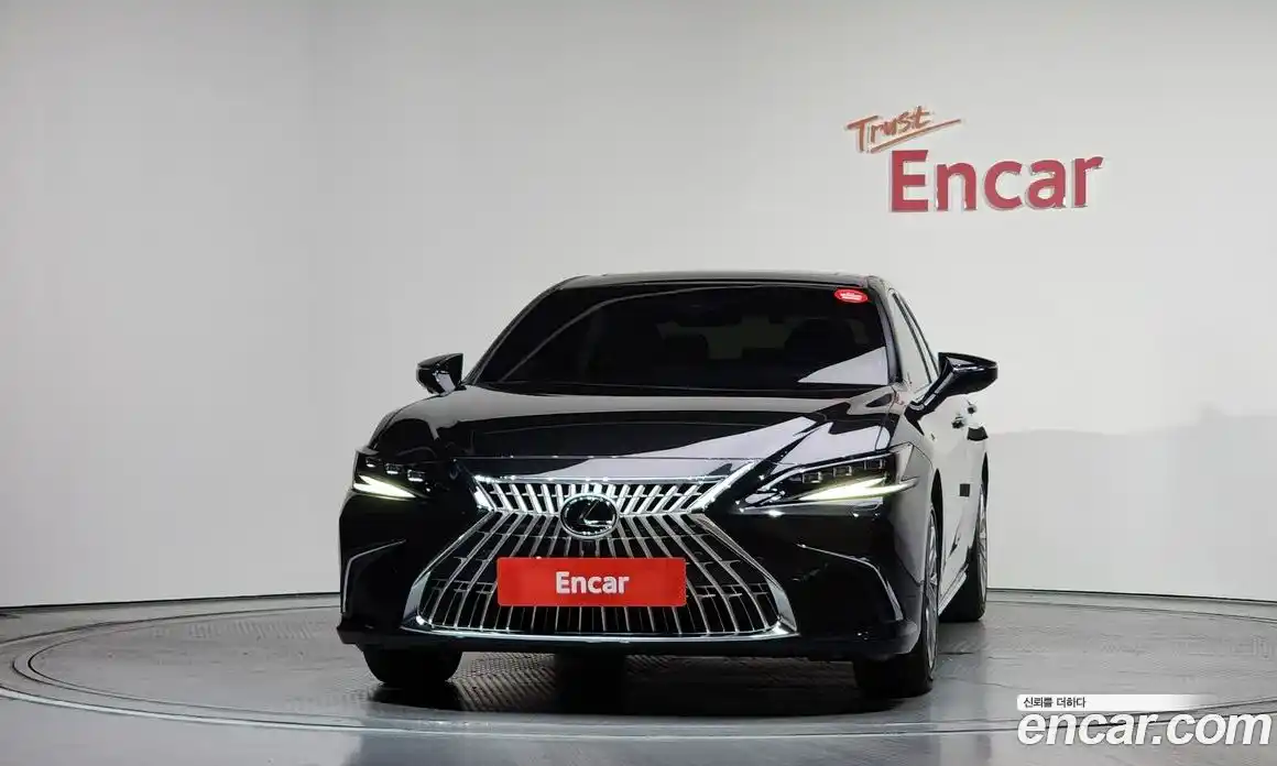 Lexus ES 2025 2.5 гидро, фото 3