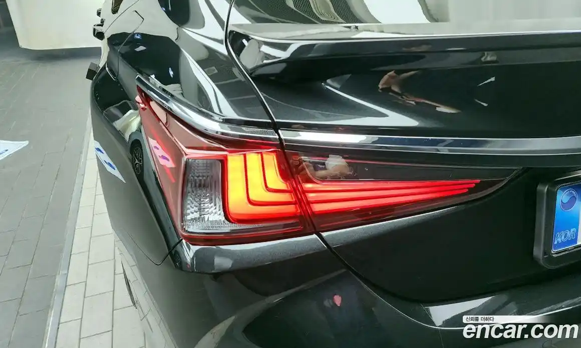 Lexus ES 2025 2.5 гидро, фото 9