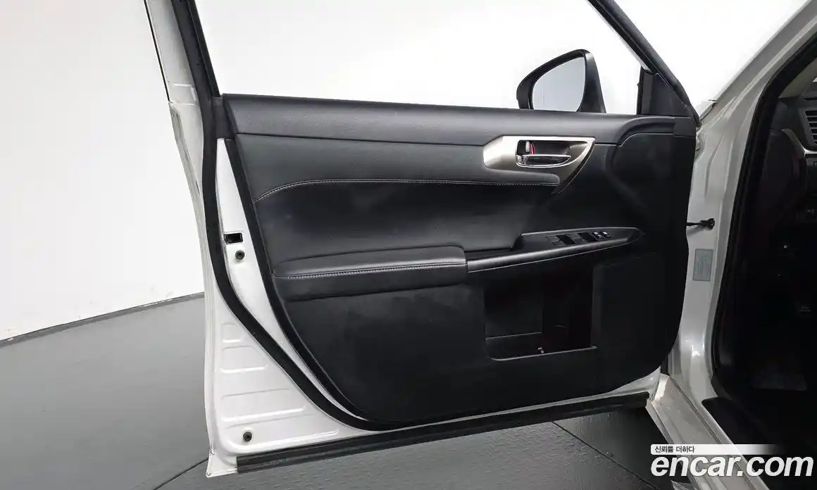 Lexus CT200h 2018 1.8 гидро, фото 14