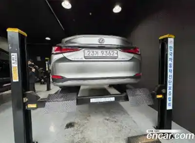 Lexus ES 2019 2.5 гидро, миниатюра 2