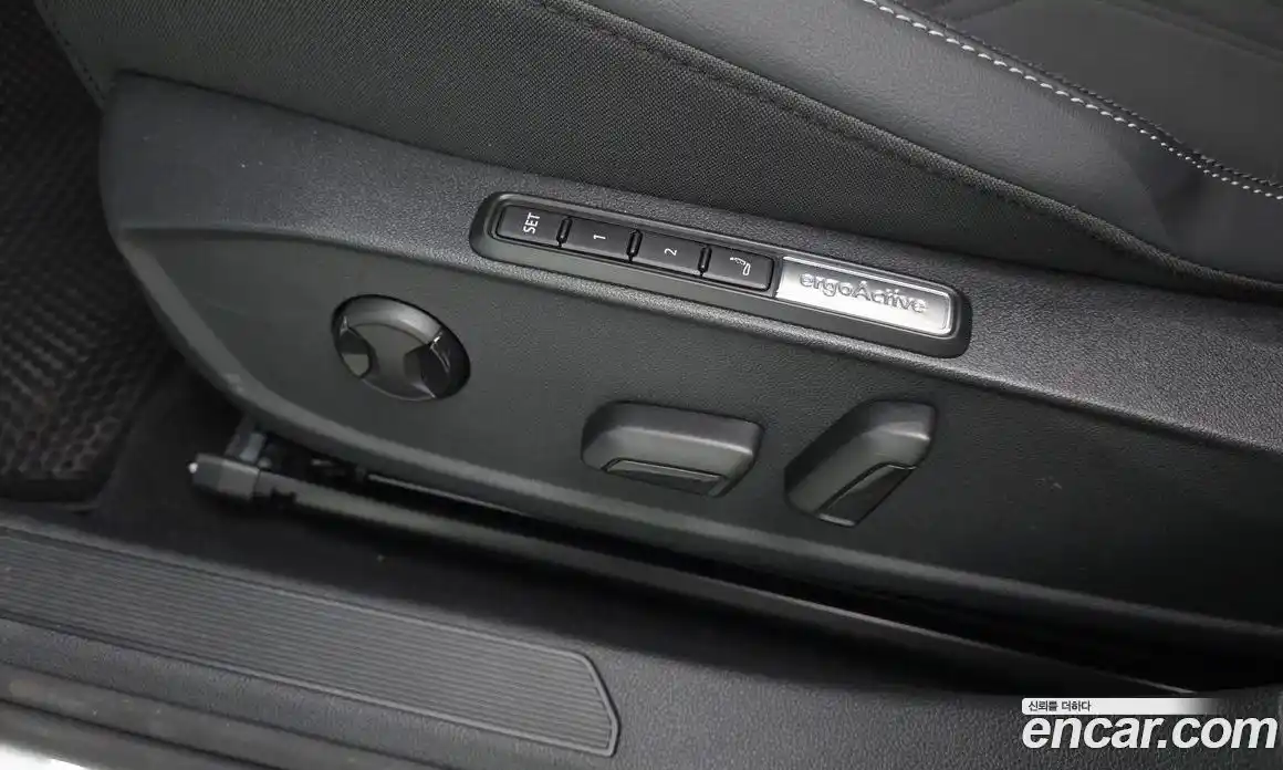 Volkswagen Golf 2025 2.0 автомат (гидро), фото 30