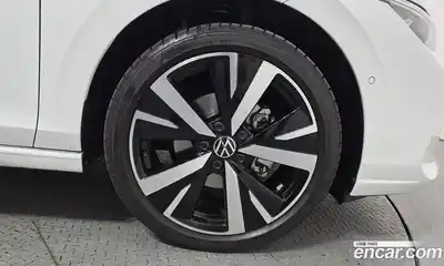 Volkswagen Golf 2025 2.0 автомат (гидро), миниатюра 7