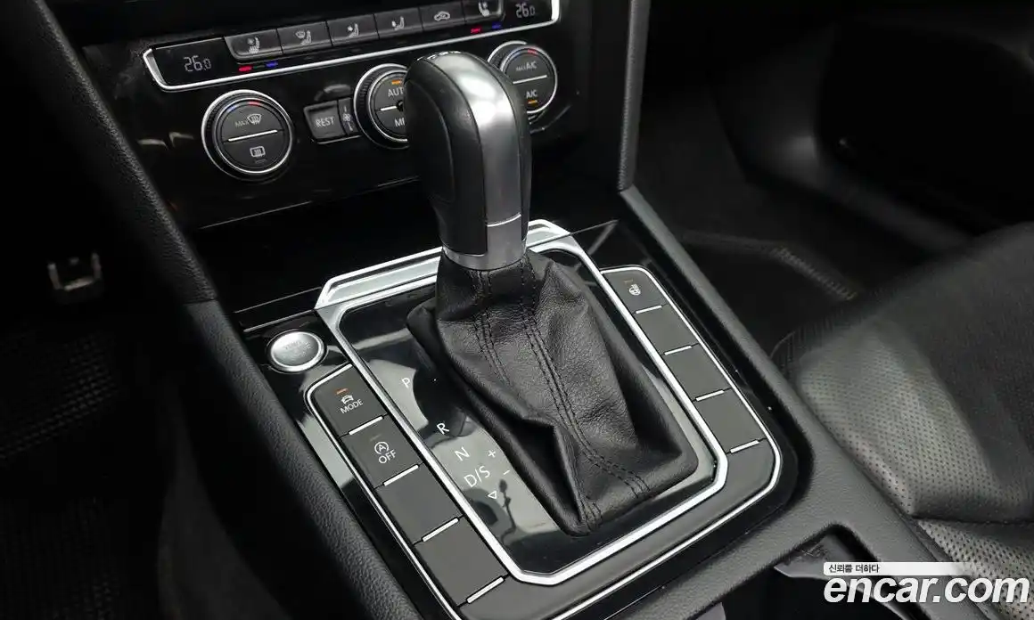 Volkswagen Arteon 2018 2.0 автомат (гидро), фото 12