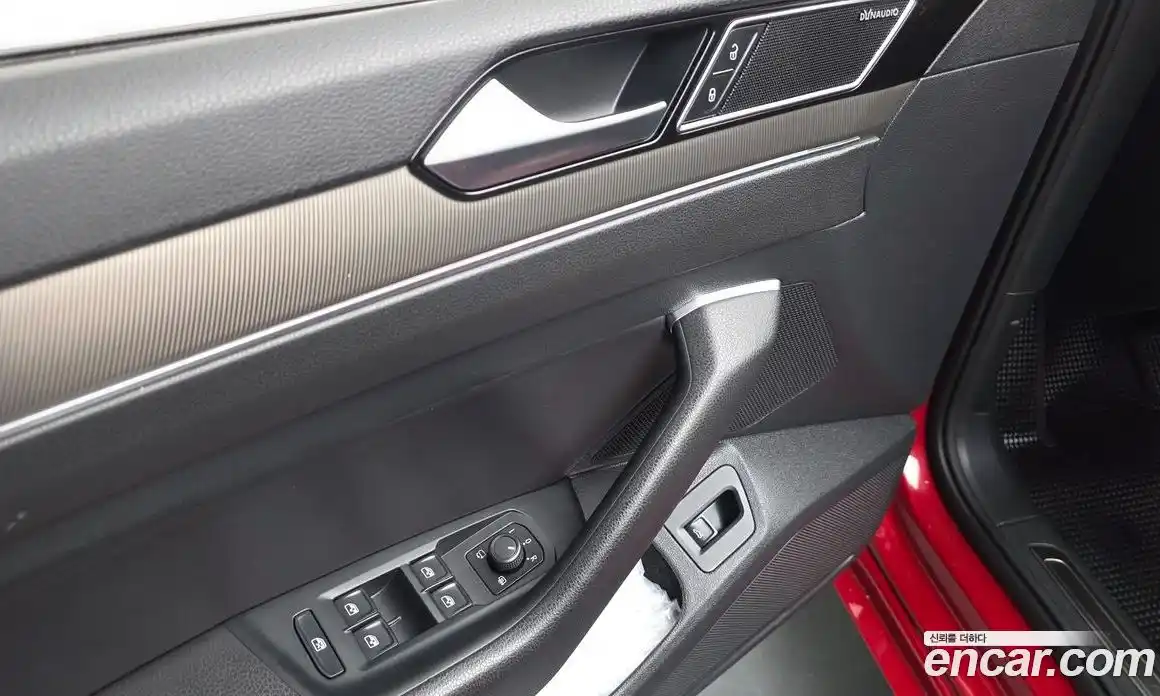 Volkswagen Arteon 2018 2.0 автомат (гидро), фото 29