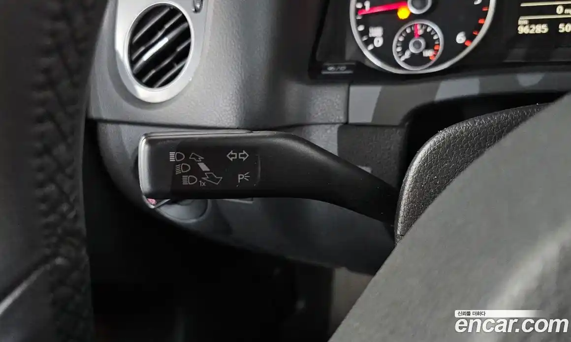 Volkswagen Tiguan 2014 2.0 автомат (гидро), фото 19