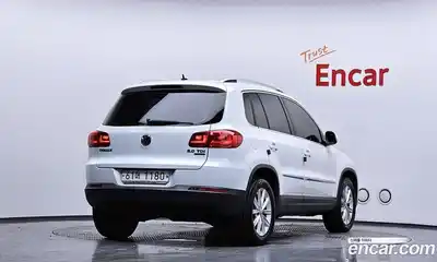 Volkswagen Tiguan 2014 2.0 автомат (гидро), миниатюра 2