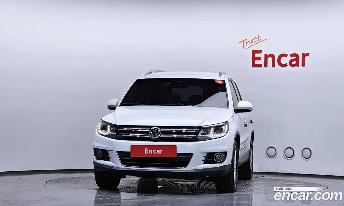 Volkswagen Tiguan 2014 2.0 автомат (гидро), фото 3