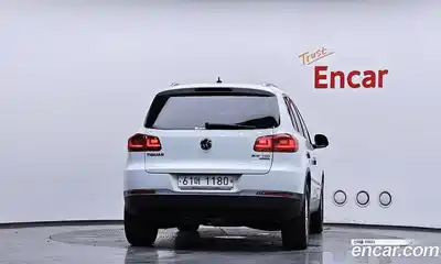 Volkswagen Tiguan 2014 2.0 автомат (гидро), миниатюра 4