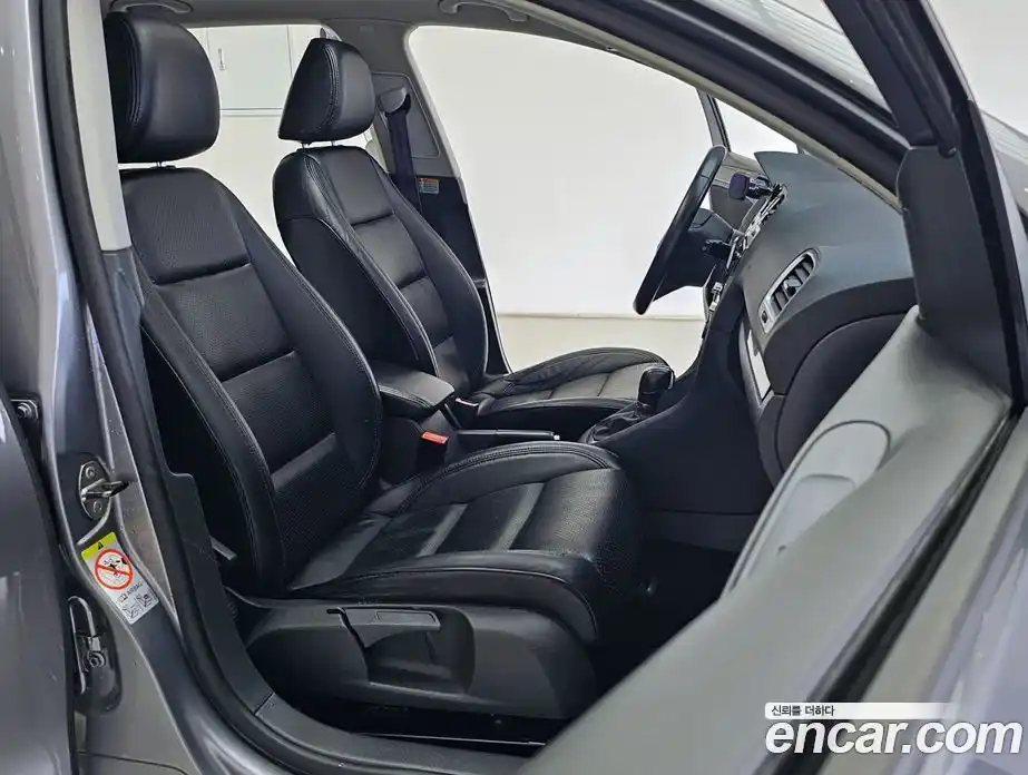 Volkswagen Golf 2011 1.4 автомат (гидро), фото 9
