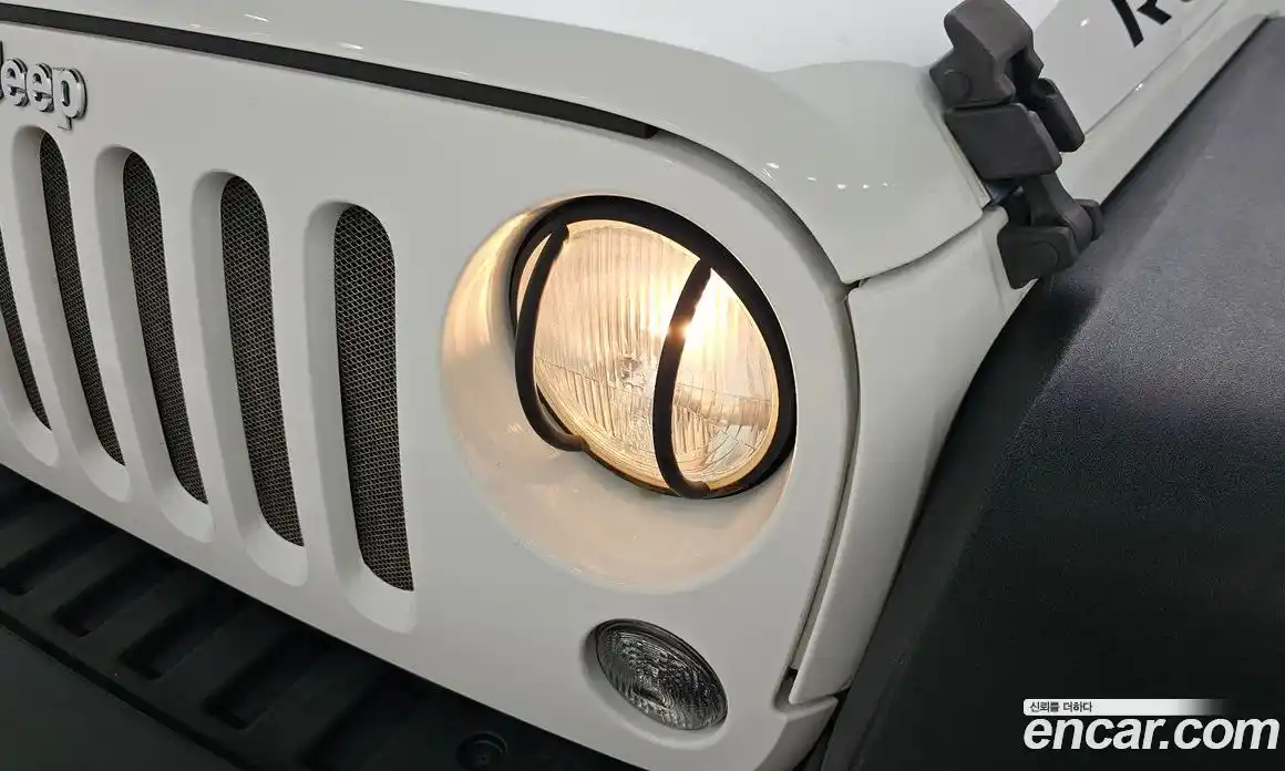 Jeep Wrangler 2016 3.6 автомат (гидро), фото 7