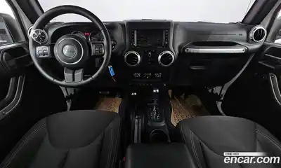Jeep Wrangler 2016 3.6 автомат (гидро), миниатюра 9