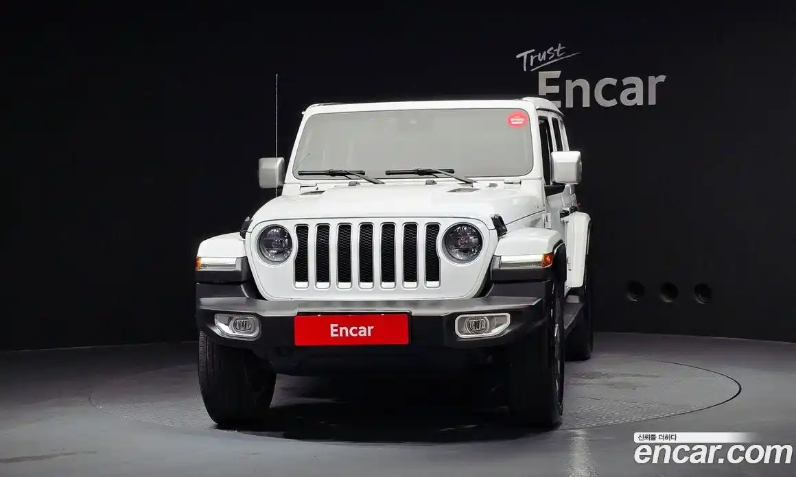 Jeep Wrangler 2023 2.0 автомат (гидро), фото 3
