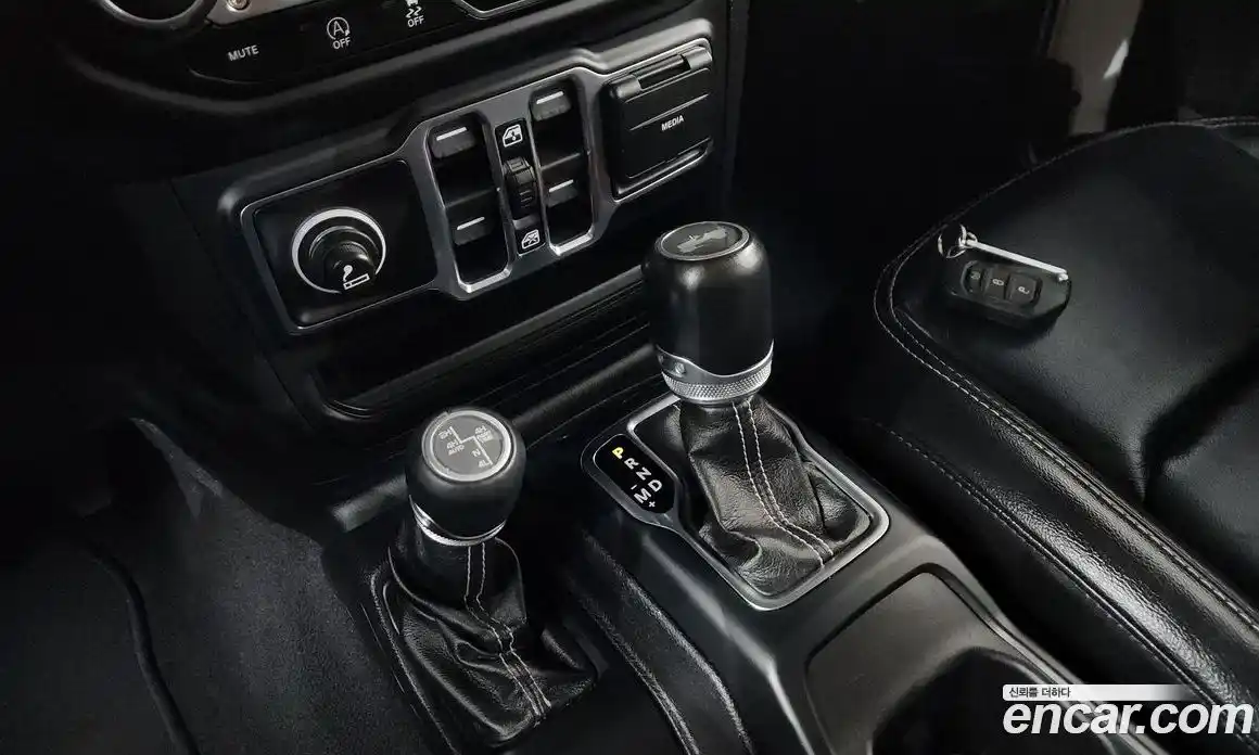 Jeep Wrangler 2021 2.0 автомат (гидро), фото 12