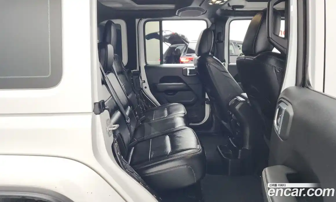 Jeep Wrangler 2021 2.0 автомат (гидро), фото 17