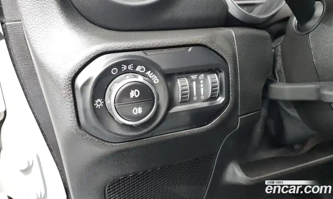 Jeep Wrangler 2021 2.0 автомат (гидро), фото 27