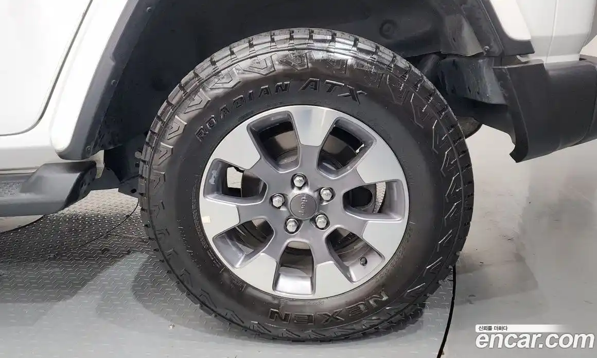 Jeep Wrangler 2021 2.0 автомат (гидро), фото 7