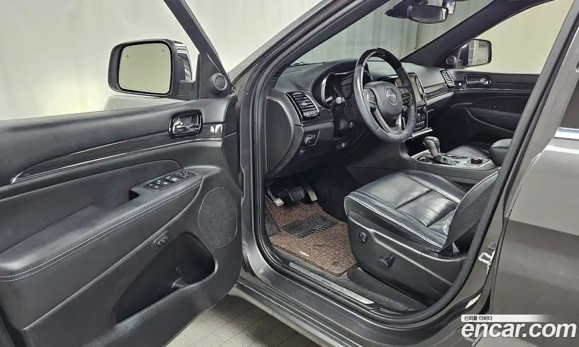 Jeep Cherokee 2019 3.6 автомат (гидро), фото 13