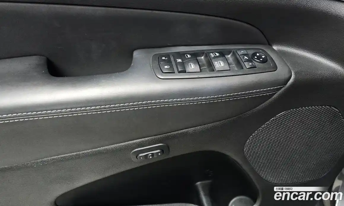 Jeep Cherokee 2019 3.6 автомат (гидро), фото 25